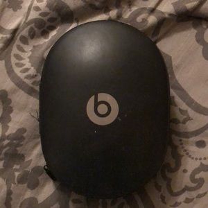 Studio 3 Noise-cancelling bluetooth wireless